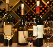 Restaurante Abadengo tres botellas de vino
